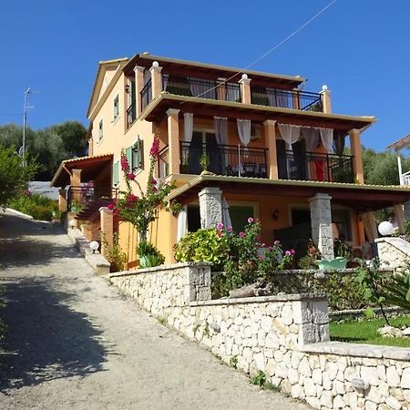 Villa Pepy Mesongí المظهر الخارجي الصورة