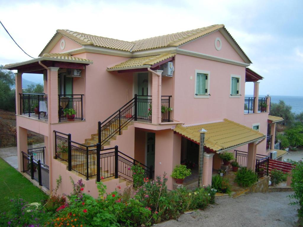 Villa Pepy Mesongí الغرفة الصورة