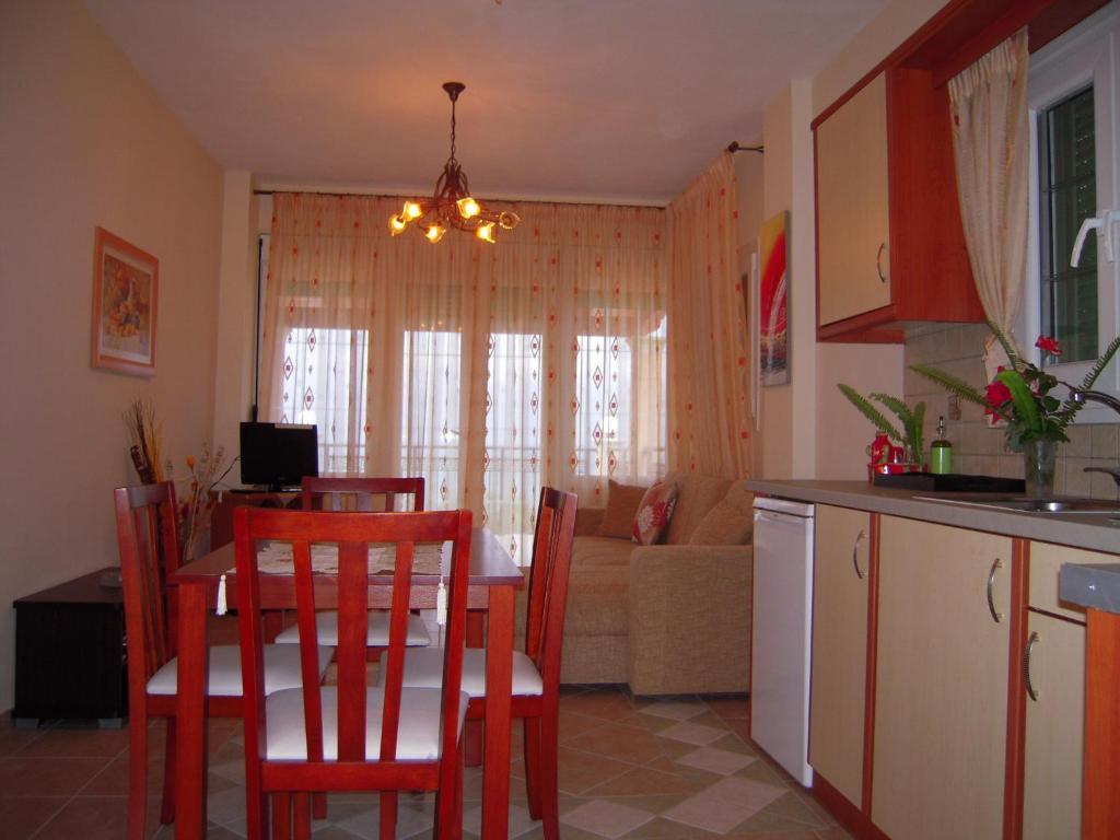 Villa Pepy Mesongí الغرفة الصورة
